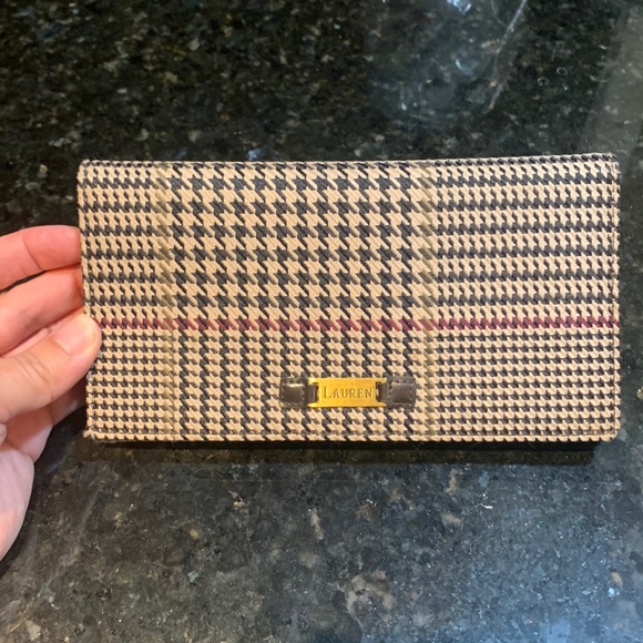 Ralph Lauren Handbags - Lauren wallet great used condition